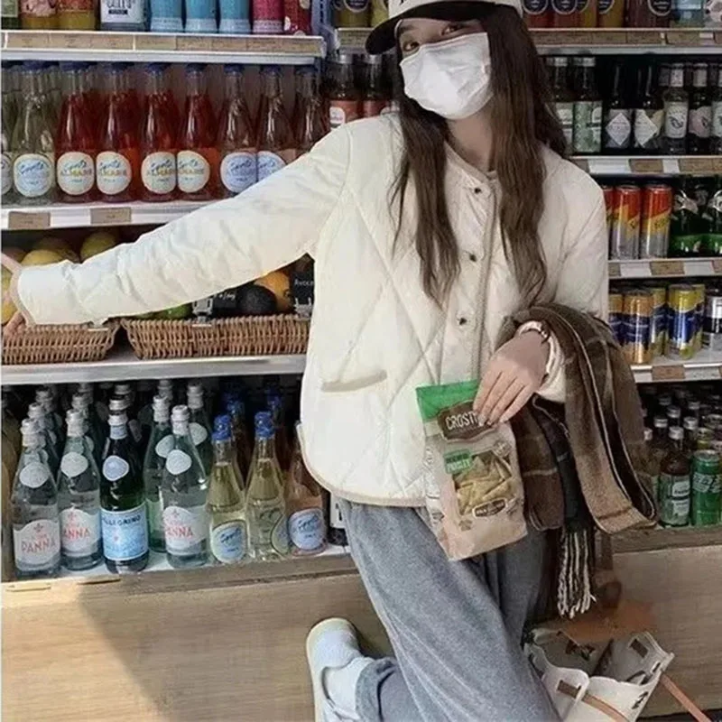 

Корейская женская хлопковая стеганая куртка с длинными рукавами, 2025 г., женские лоскутные тонкие парки, топ, зимняя женская мода, короткое пуховое хлопковое пальто