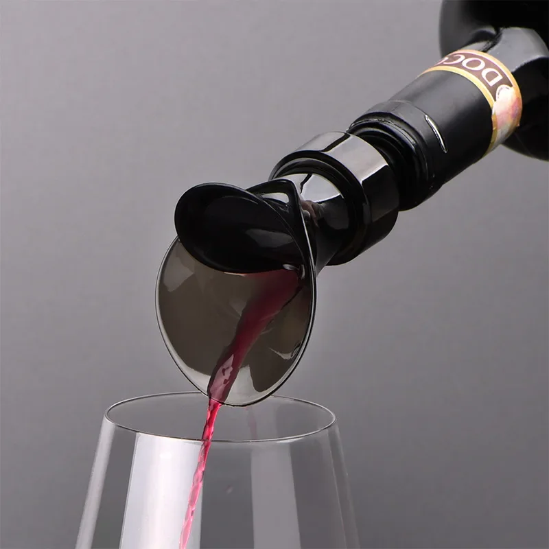 

1PC Red Wine Decanter Pourer Spout Decanter Wine Aerator Quick Aerating Pouring Wine Tool Portable Filter Kitchen Bar Supplies