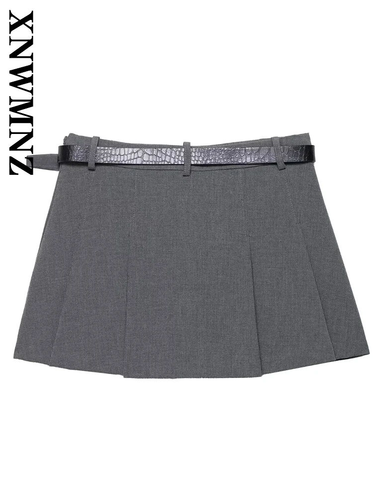 XNWMNZ 2025 automne nouvelles femmes vêtements Sexy décontracté mini jupe plissée Chic mode femme gris Simple mince avec ceinture