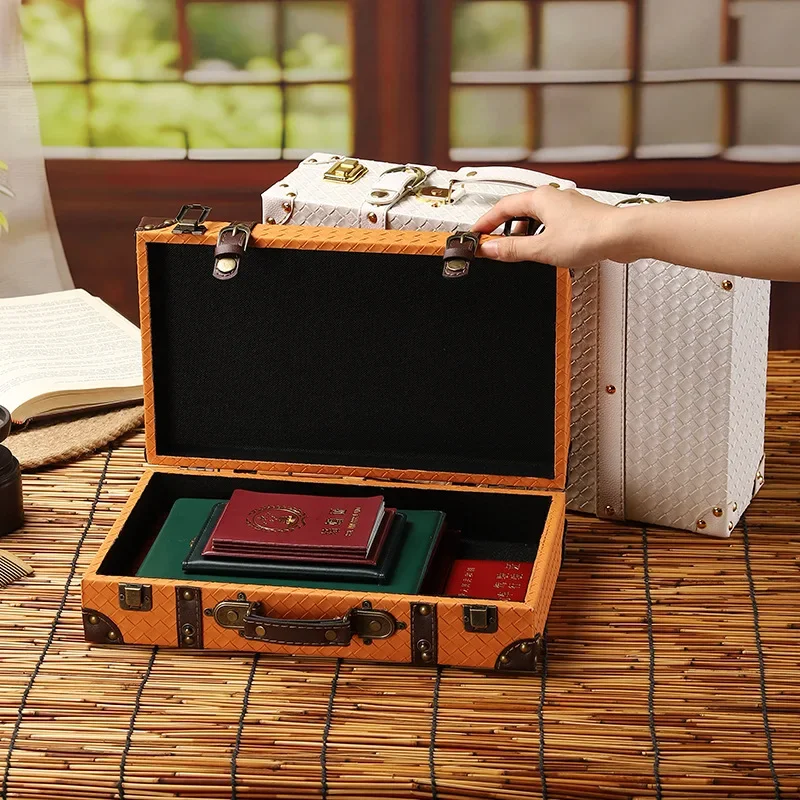 

Vintage Suitcases Wooden Hand-Held Storage Suitcase Clothing Sorting Box Showcase Display Pu Leather Woven Props Boxs Decoration
