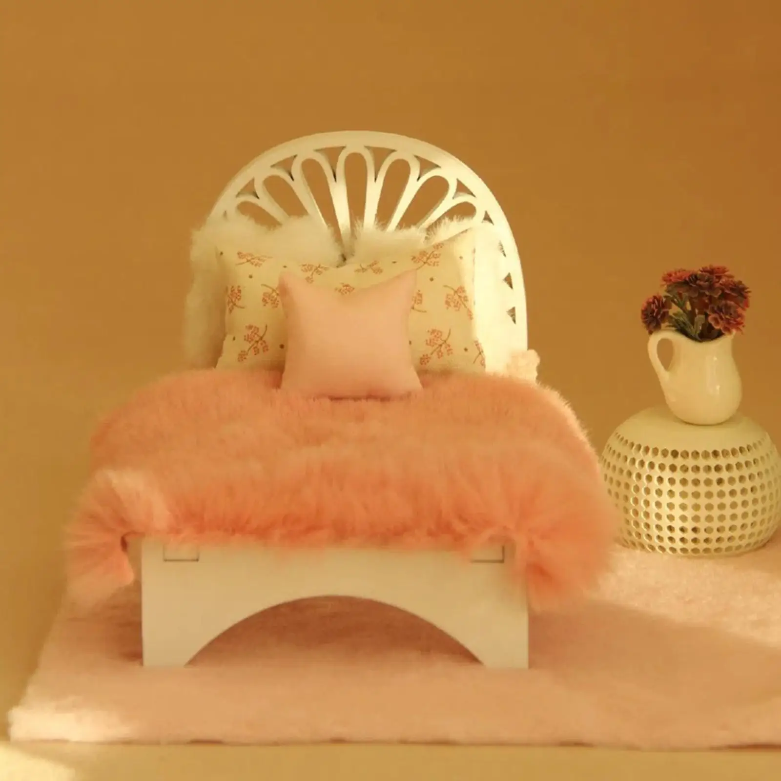 

Miniature Bed in 1:12 Scale for Dollhouse, Single Bed for Creative Design