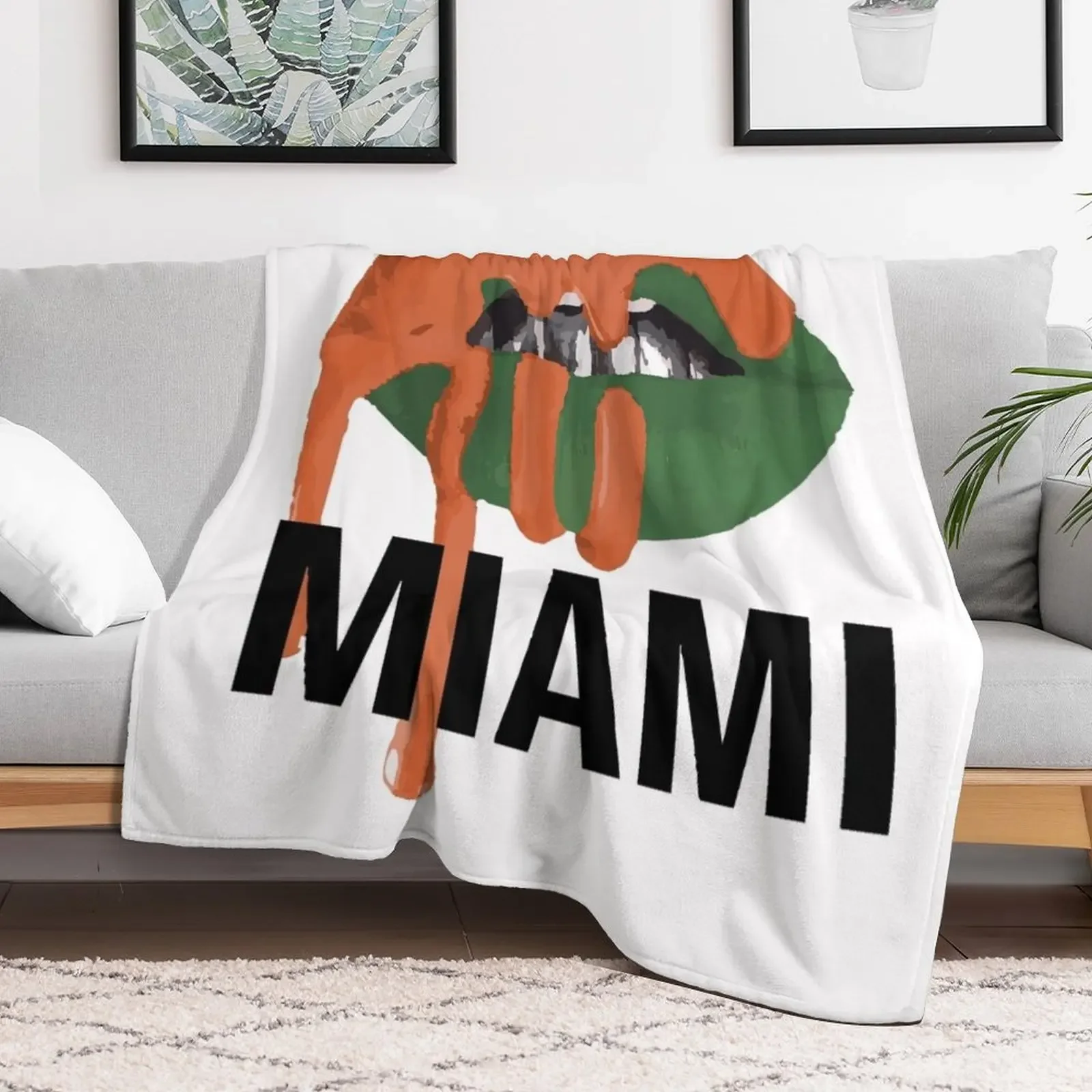 Univeristy of Miami Varsity Lips Throw Blanket manga halloween Sofa Blankets