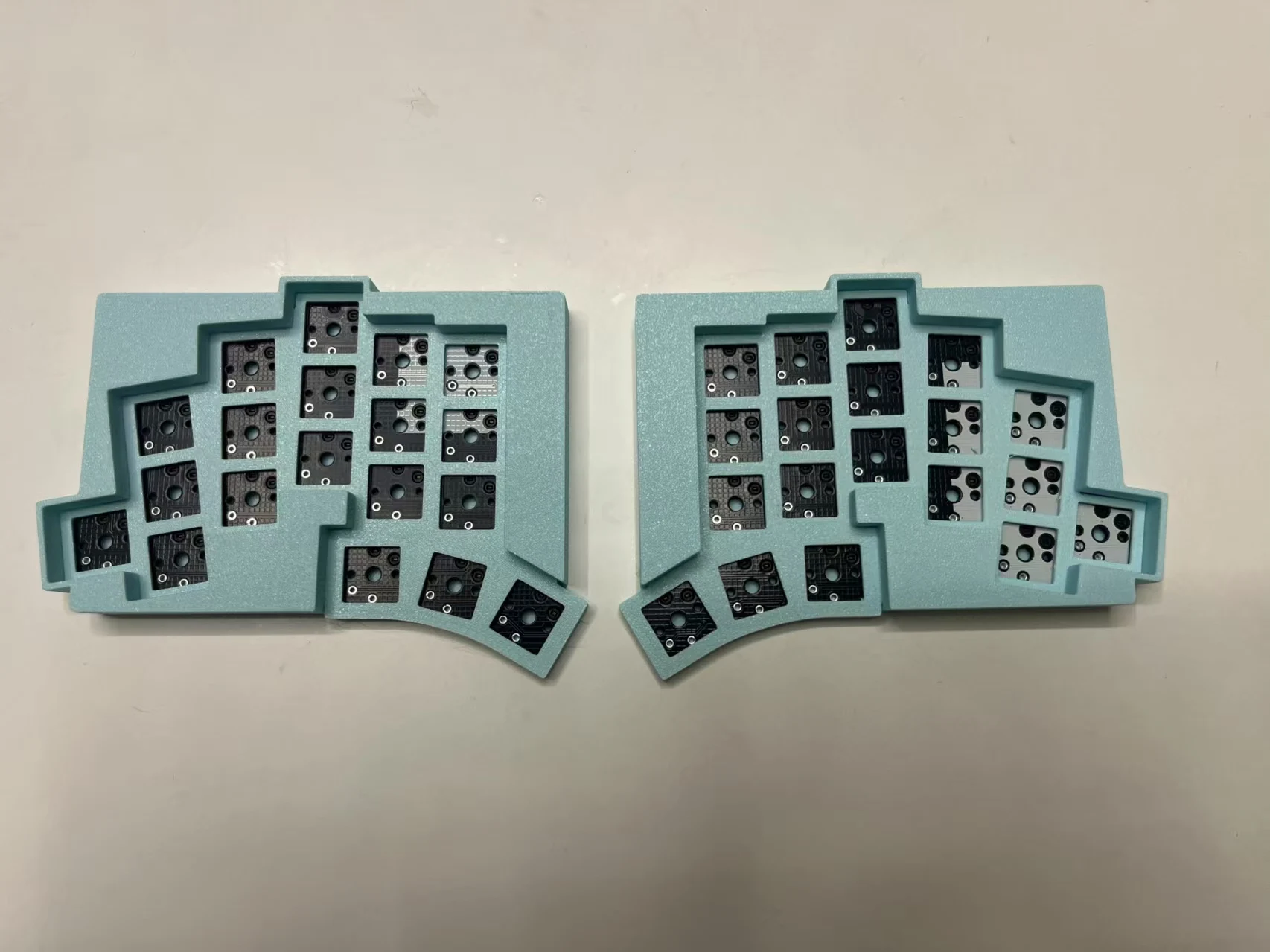 3X6 TOTEM Wireless Split Keyboard with Hot Swap Kailh Choc V1