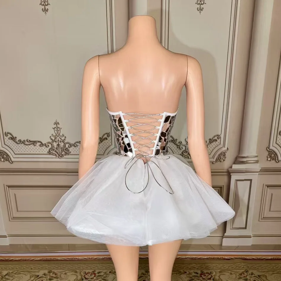 Mono de encaje sin mangas para novia, corto con cuello en V y sexy, boda elegante, falda con diseño de eventos para mujer, minivestido de malla blanca