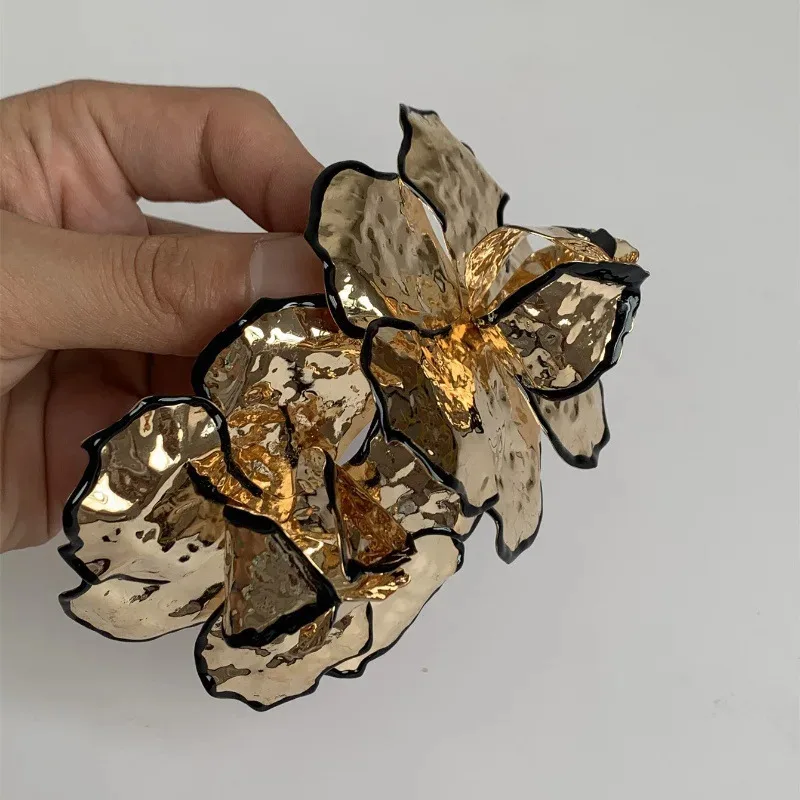 

TUES Vintage Metal Large Black Gold Color Flower Earrings for Women Exaggerated Big Earrings Holiday Party Jewelry Gifts