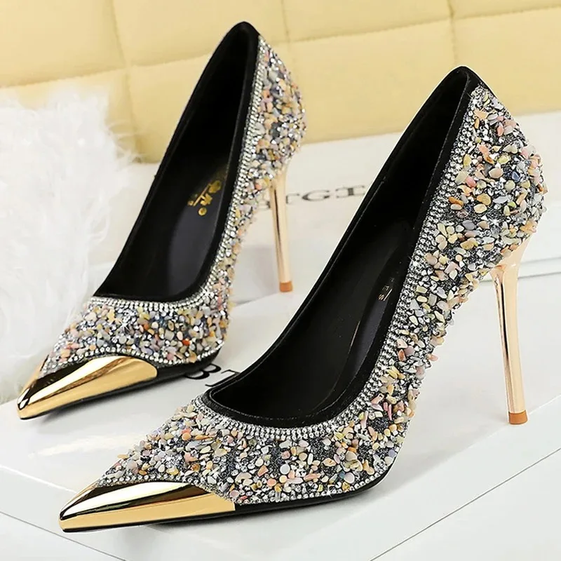 

Luxury Designer Womens Shoes New Fashion Golden Pointed Tip High Heels for Woman Elegant French Style Casual Shoes Zapatos Mujer