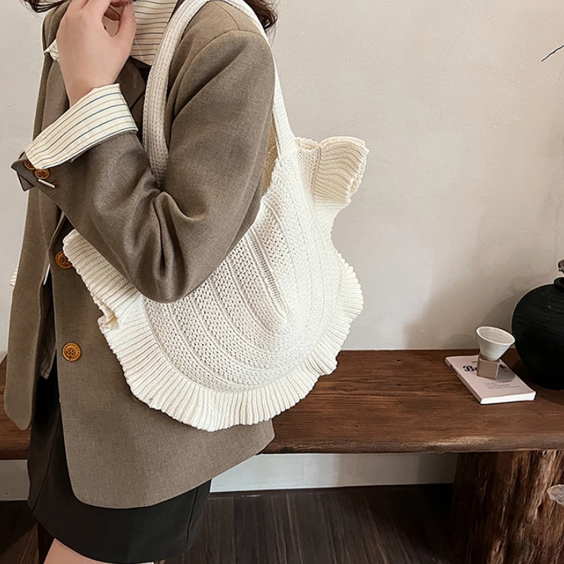 Lazy Wind Knitted Tote Bag Autumn New Design Sense Lotus Leaf Edge High-capacity The Single Shoulder Bag Versatile Women's Bag