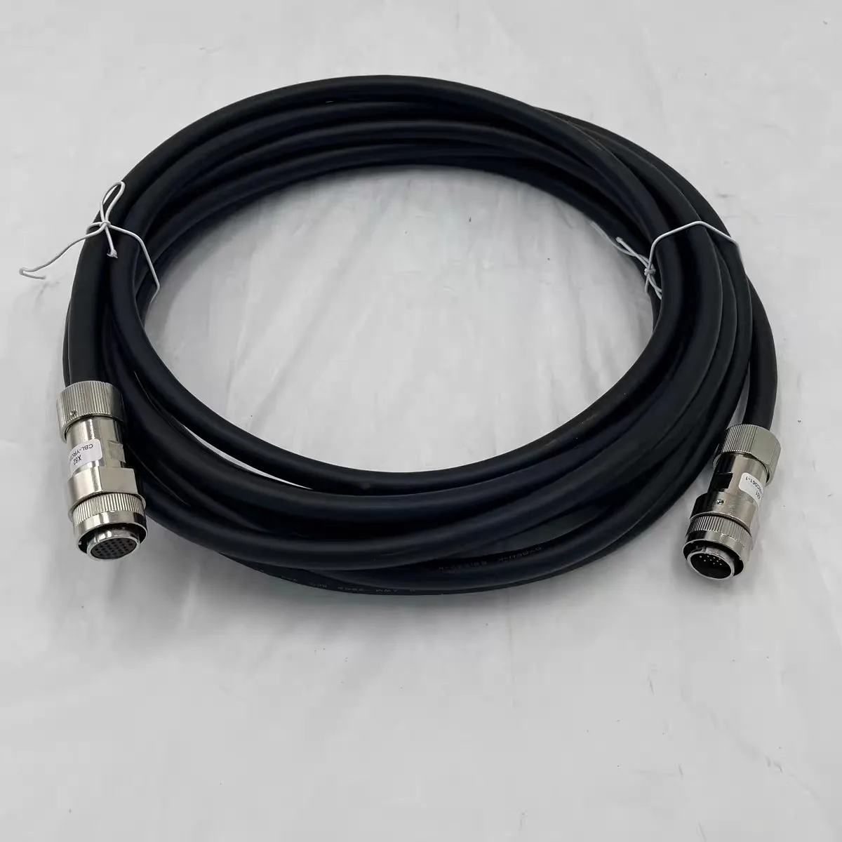 

Оригинальный подвесной кабель DX100 CBL-YRC061-1 для YASKAWA