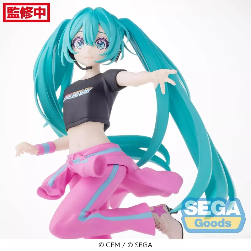 SEGA Figura originale anime Hatsune Miku Love & Berry Costume Action Figure Giocattoli per bambini Regalo Modello da collezione Ornamenti