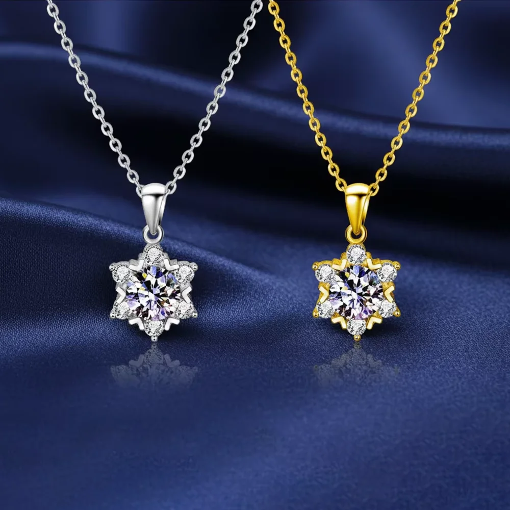 

Sknowflake Pendant Necklace for Gift Party 925 Sterling Silver Round Cut Moissanite Pendant Necklace