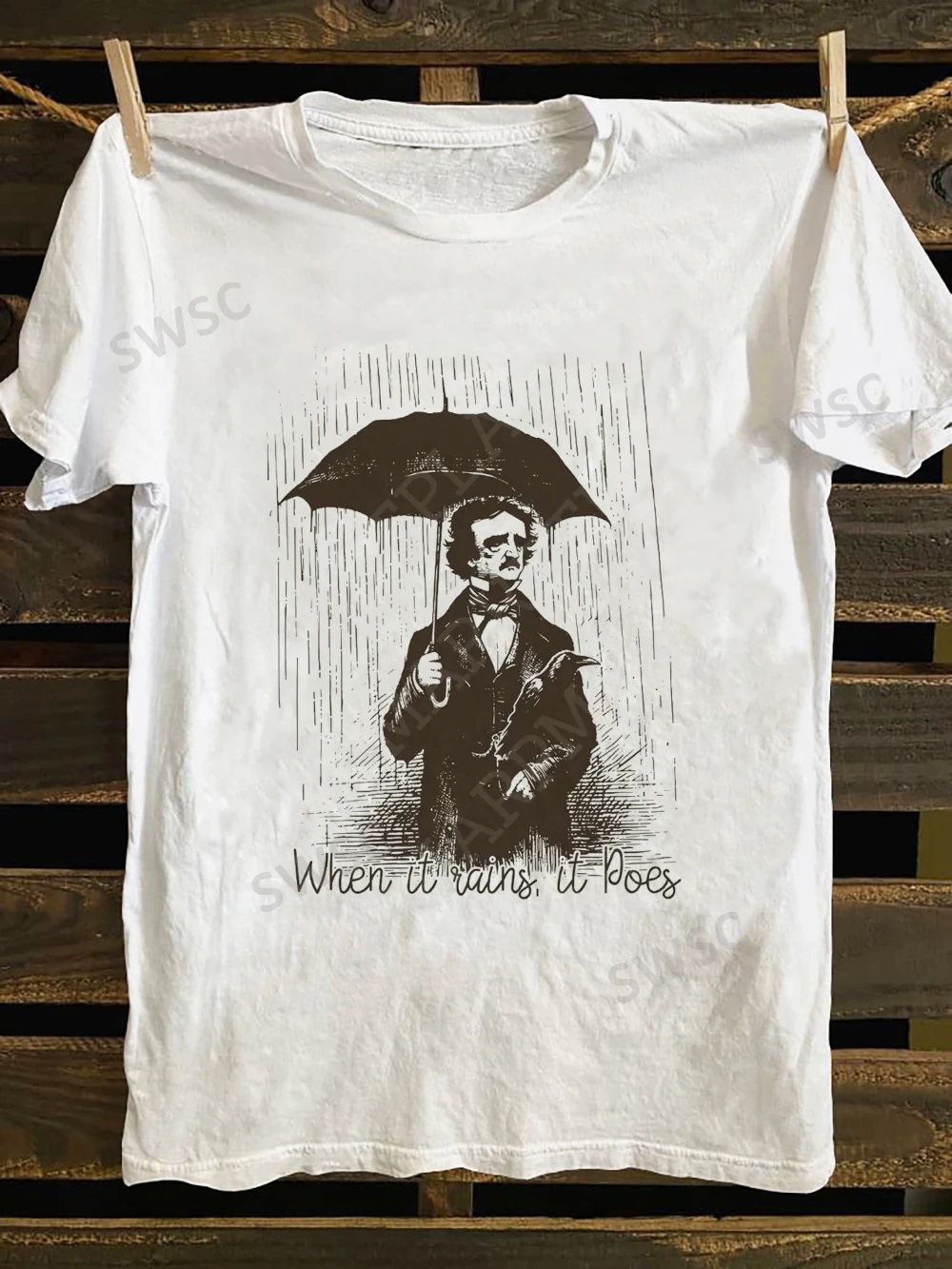 Vintage Old School Punk Rock Print Christmas Animal Raccoon Cat Cute Suggestive Bilingual Design T-Shirt Western Girl