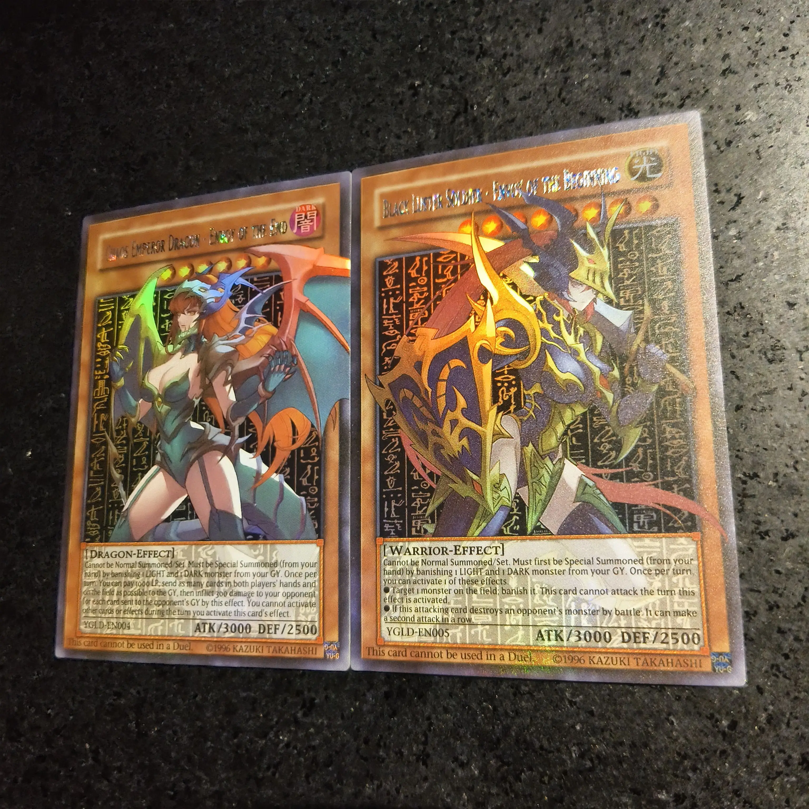 ¡2 unids/set Yu-Gi-Oh! Soldado de brillo negro Diy, autocontrol, colección de firma, tarjeta Flash comercial, dibujos animados de Anime, regalo de serie Original