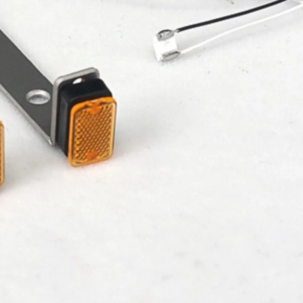 

В наличии модели LESU, боковые габаритные фонари, светодиодные лампы 1/14, аксессуары для грузовиков для радиоуправляемых самосваров, DIY TAMIYA, детали модели тягачей TAMIYA