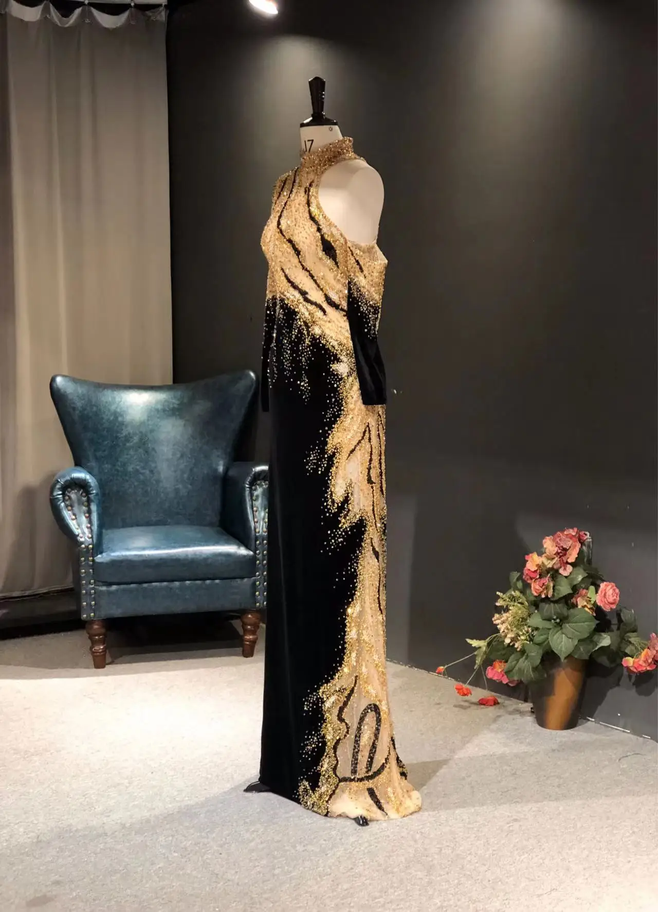 The Ultimate Guide to the Gold Vintage Gown That Turned My Gala Night Into  a Timeless Moment