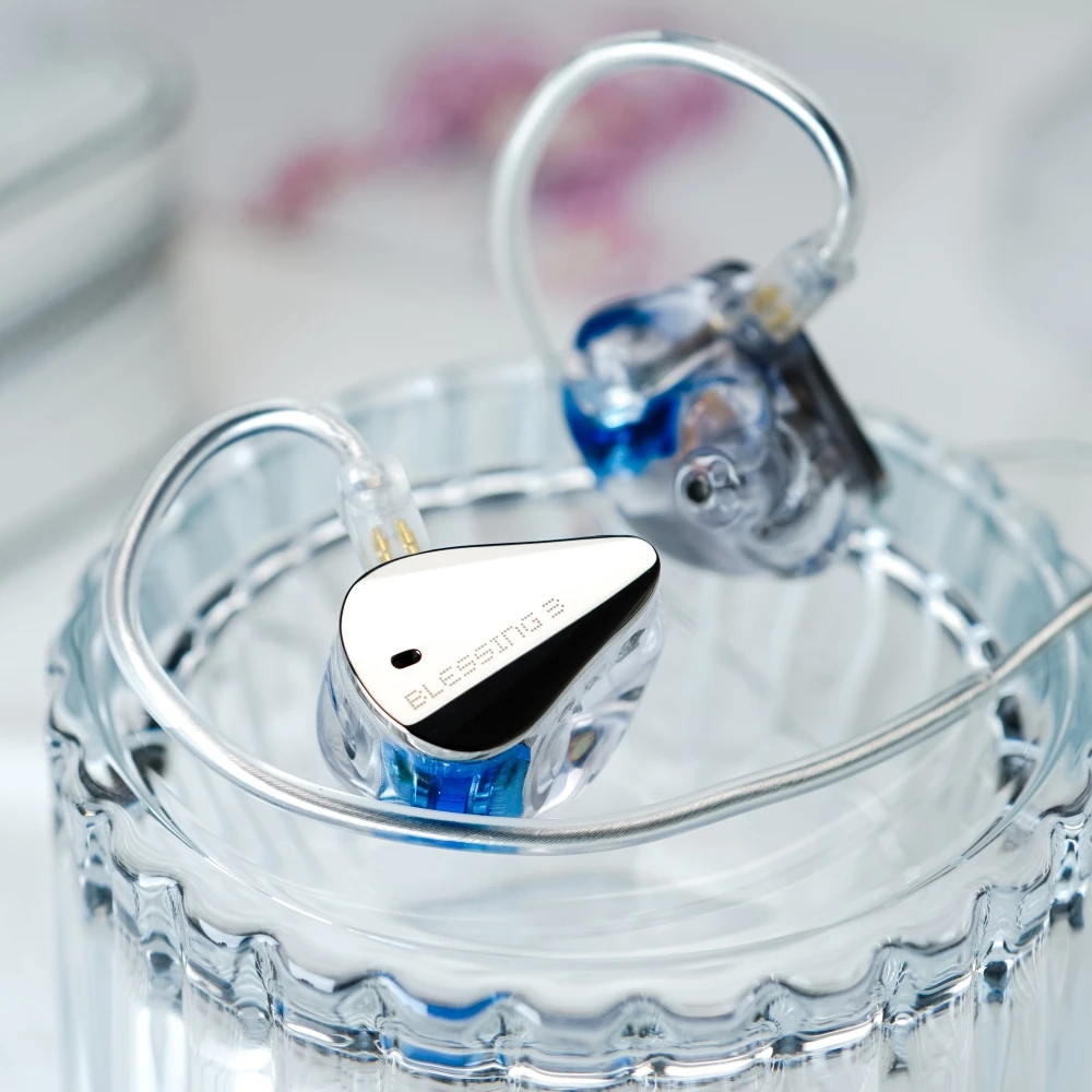 Moondrop Blessing3 / Blessing 3 HiFi Earphones 2DD + 4BA Hybrid Triple-range Frequency Division In-Ear Monitors 0.78 2-Pin Cable