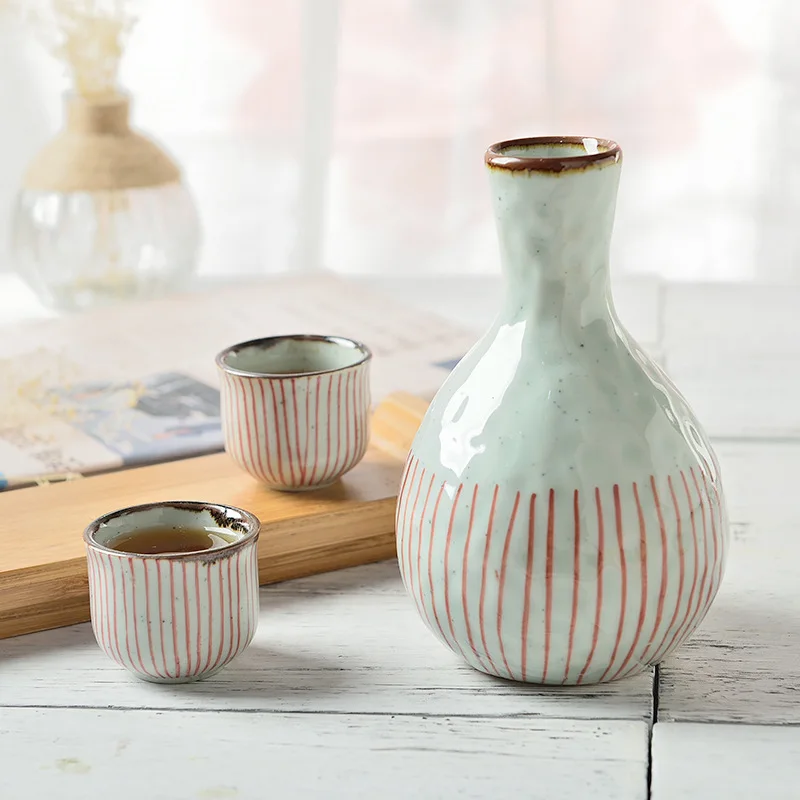 

Japanese Sake Set Ceramic 400ml Sake Bottle with Cups Warmer