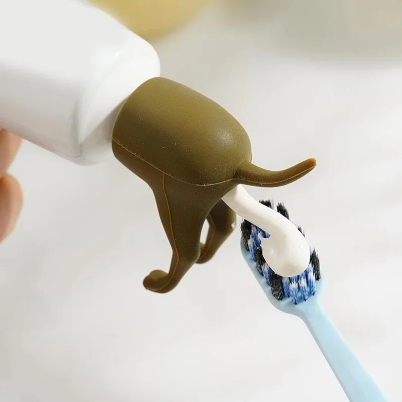 Dog Butt Toothpaste Topper Pooping Toothpaste Cap Vomit Topper Dispenser Cap Animal Funny Gadgets Gift Friends Toothpaste Set
