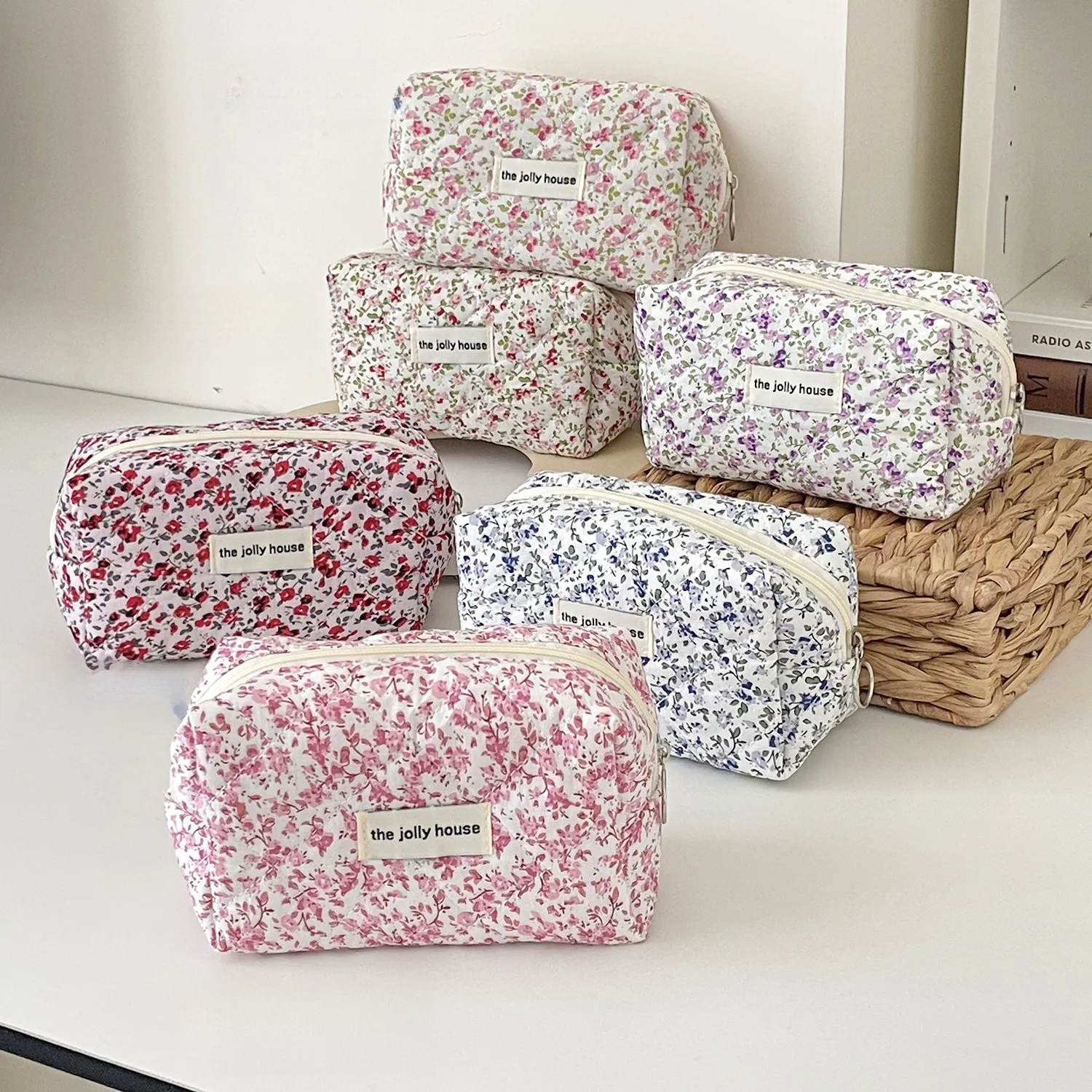 YT Classic Portable Travel Storage Bag, Toiletry Bag, Floral Pattern Bag, High Aesthetic Value, Fresh and Cute for Girls