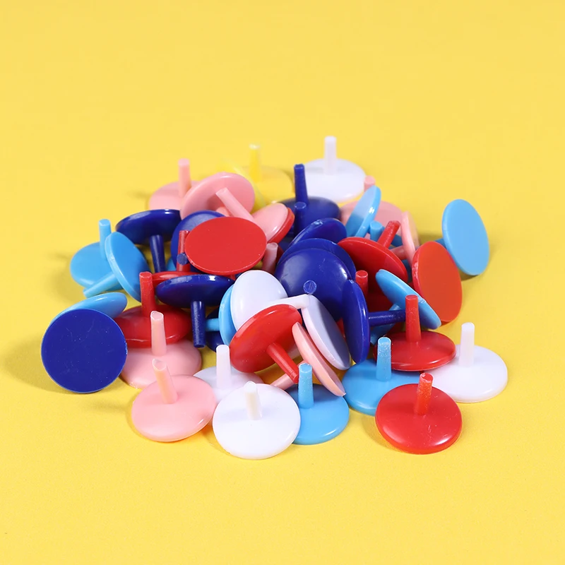 50Pcs/Pack Golf Ball Mark Portable Round Shaped Plastic Flat Golf Ball Position Markers Random Color Golf Accessories