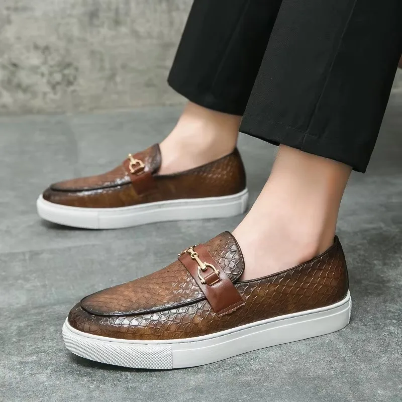 

Fashion Men's Casual Shoes Snakeskin Grain Leather Men Retro British Style Loafers Monk Shoes Mens Slip-on Outdoor Driving Flats