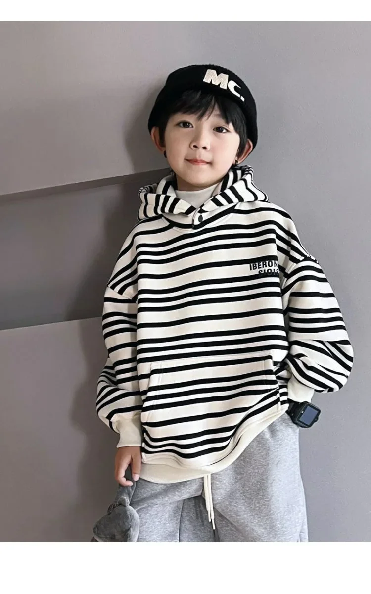 ZOETOPKID Frühling Herbst Schulkinder 2-teiliger Trainingsanzug Jungen Lockerer Gestreifter Pullover+Graue Jogginghose Workout-Sets Kinder Jogger-Outfit – Detail 6