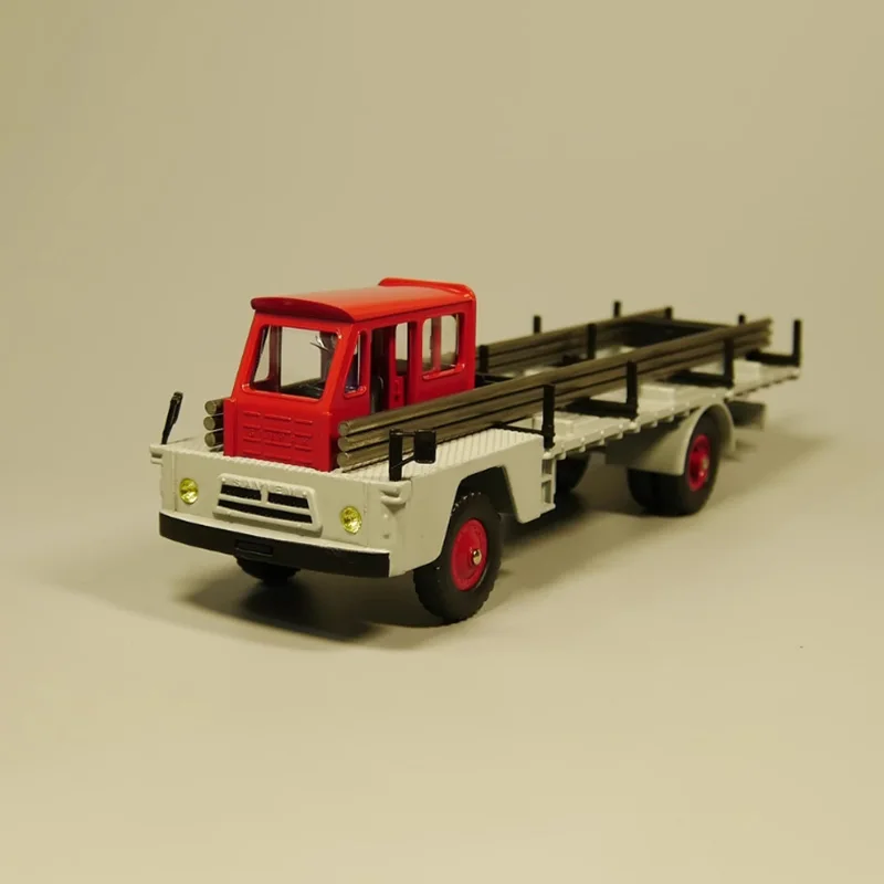 

Diecast Dinky Toys 1:43 Scale CAMION SAVIEM Alloy Truck Model Retro Iron Sheet Car Simulation Toy Collection Static Model