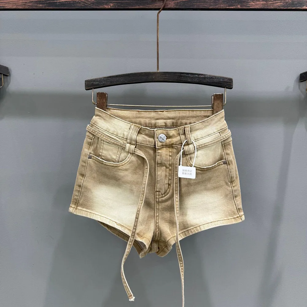 New Vintage Style Woman Denim Shorts Summer High Waist Loose Version Casual Style Trendy Streetwear Hot Pants For Women