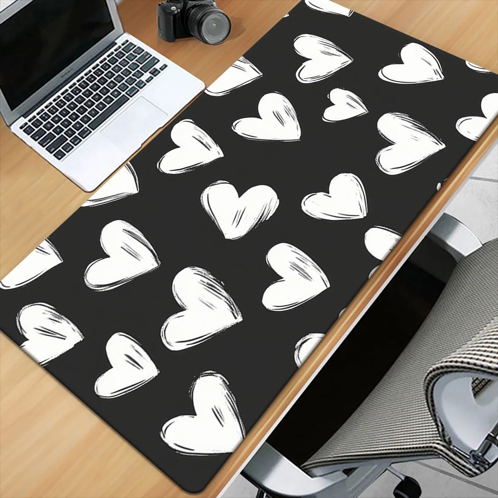 Aesthetic Hand Drawn Heart Large Mouse Pad, Non-Slip Desk Blotter, Black White Love Desk Mat for Laptop Gaming Office Study