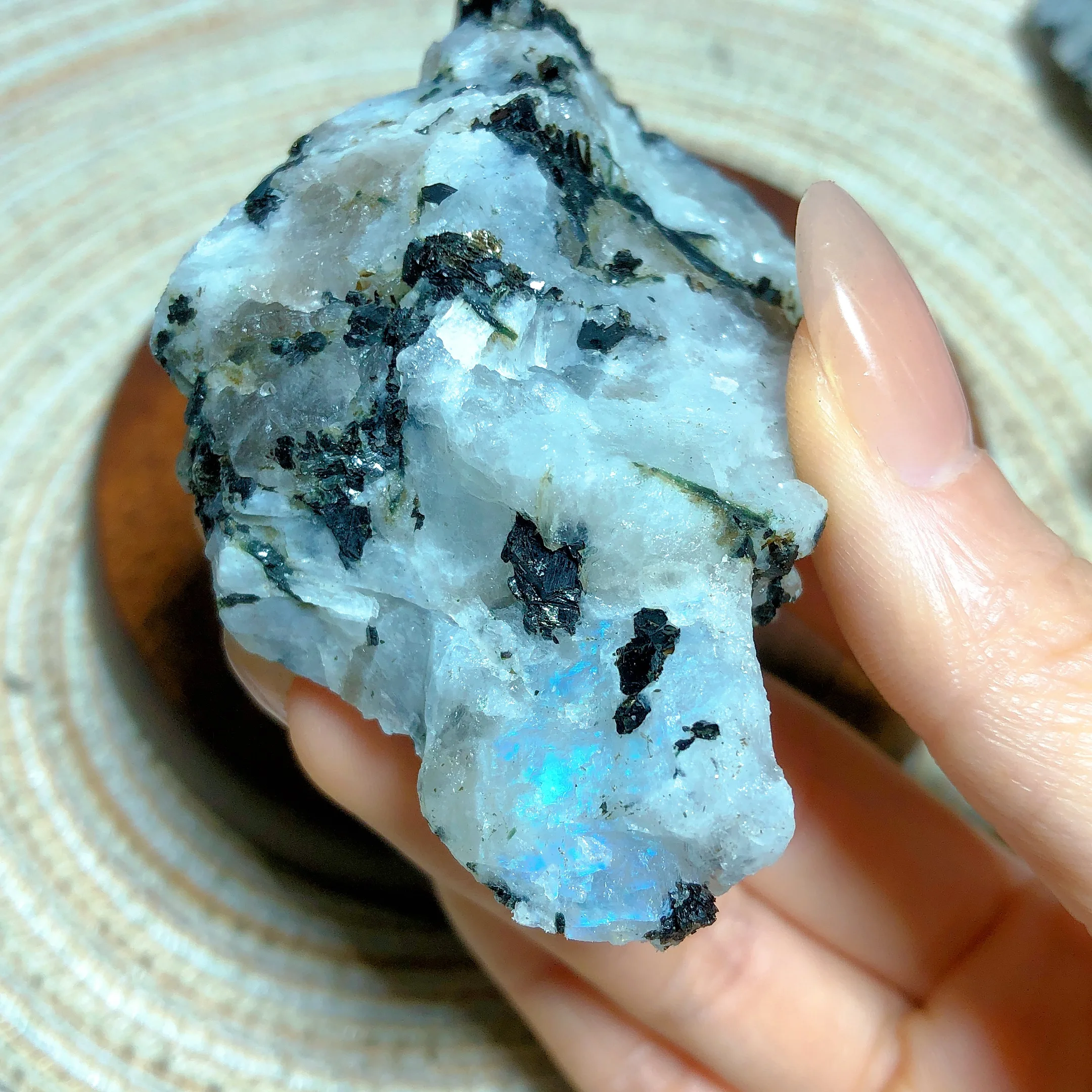Natural Crystal White Moonstone Raw Stone Mineral Energy Healing Specimen Home Decorations Gift