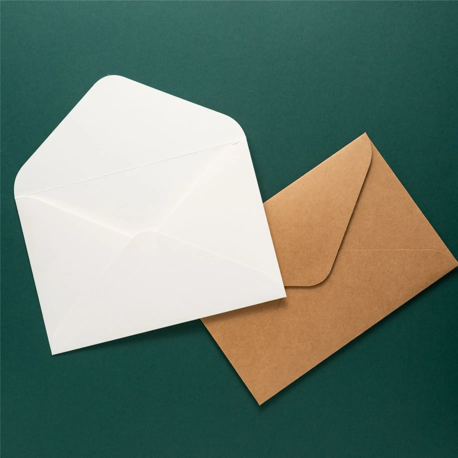 50pcs/lot 18.5x12.5cm Envelope Bag Packaging Postcard Card Wedding Invitation 250g Paper Envelopes Party Gift Boxes Storage Bags