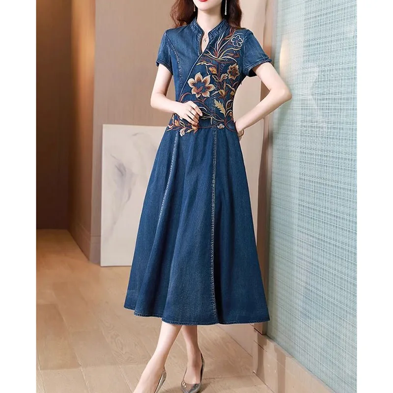 Summer New High End Embroidered Cowboy Dress Women's V-Neck Short Sleeved Temperament Jeans Long Dresses Female Denim Vestidos