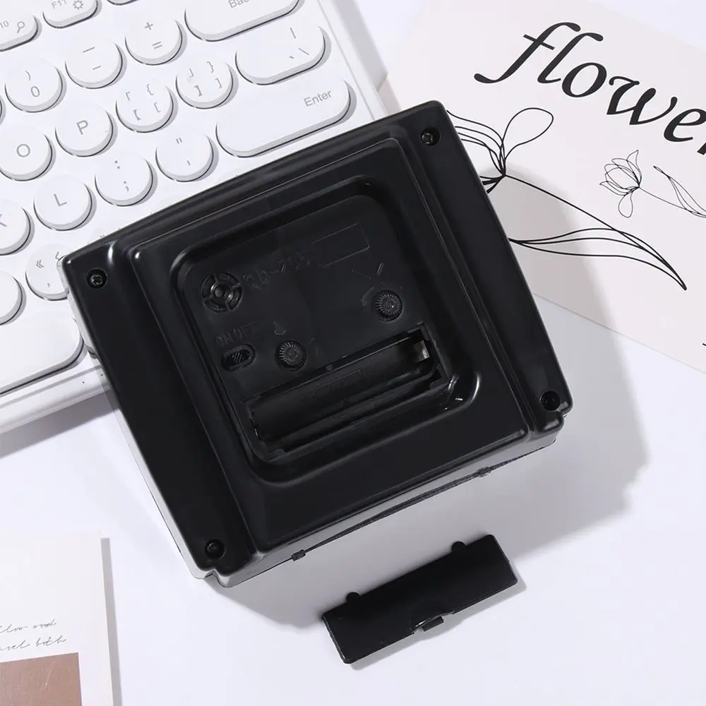 Practical Silent Square Digital Alarm Clock Simple Easy to Read Bedside Wake-up Clock Desk Mute Clock