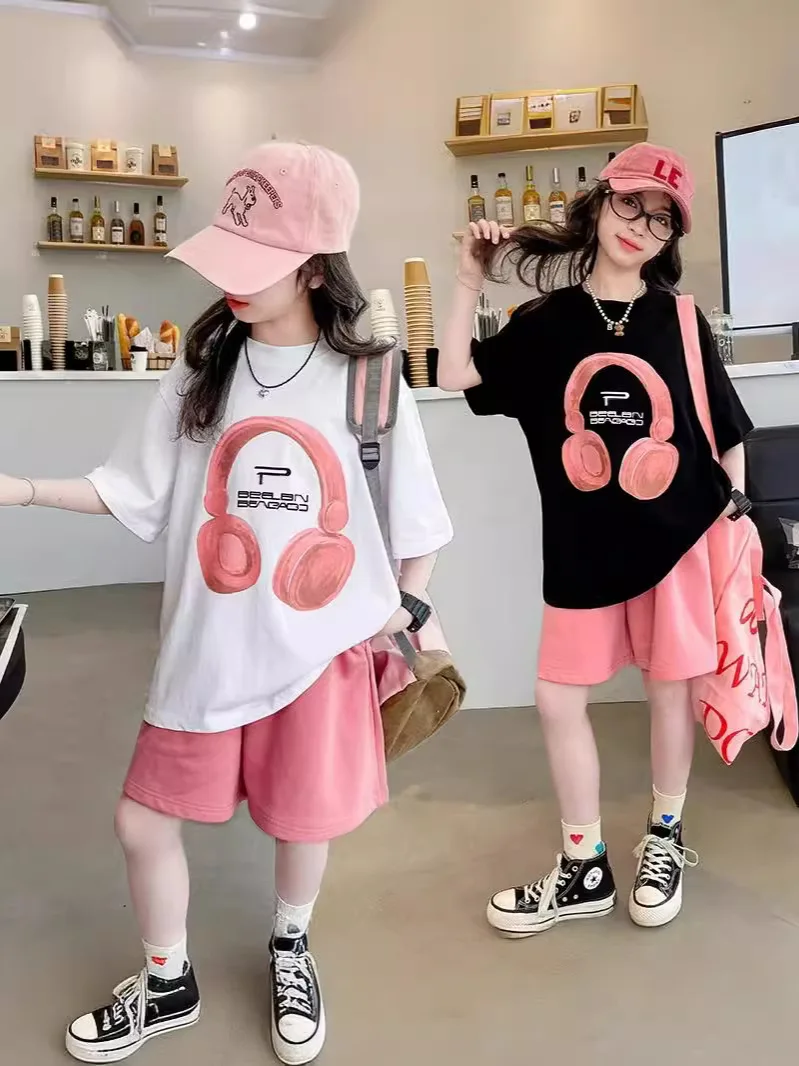 Girls Summer T-Shirt Short-Sleeved Suit Korean Version of the New Casual Summer Sports Children's Short-Sleeved Shorts Two-Piece image 2