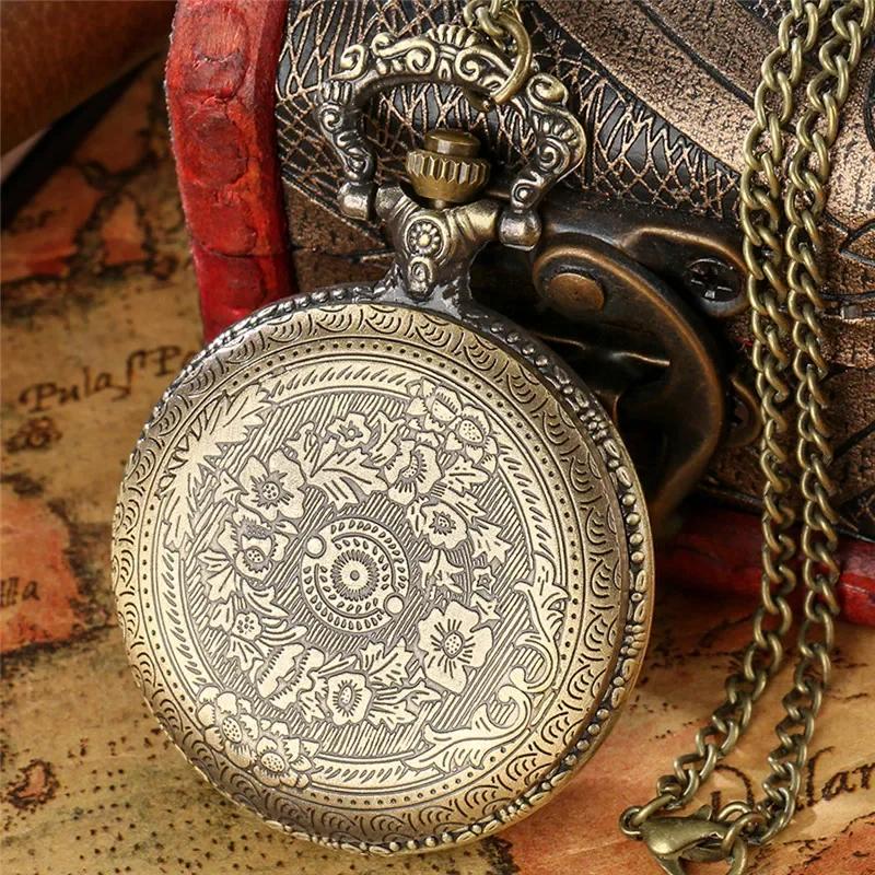 Old Fashion Pocket Watch Hollow-Out Gear Cover Arabic Number Display Quartz Movement Watches with Sweater Necklace Chain Gift