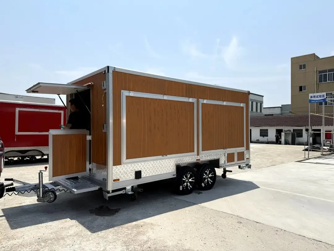 

Mobile Foodtruck Cocktail Coffee Bar Hot Dog Burger Pizza Catering Trailer Concession Snack Food Truck with Full Kitchen