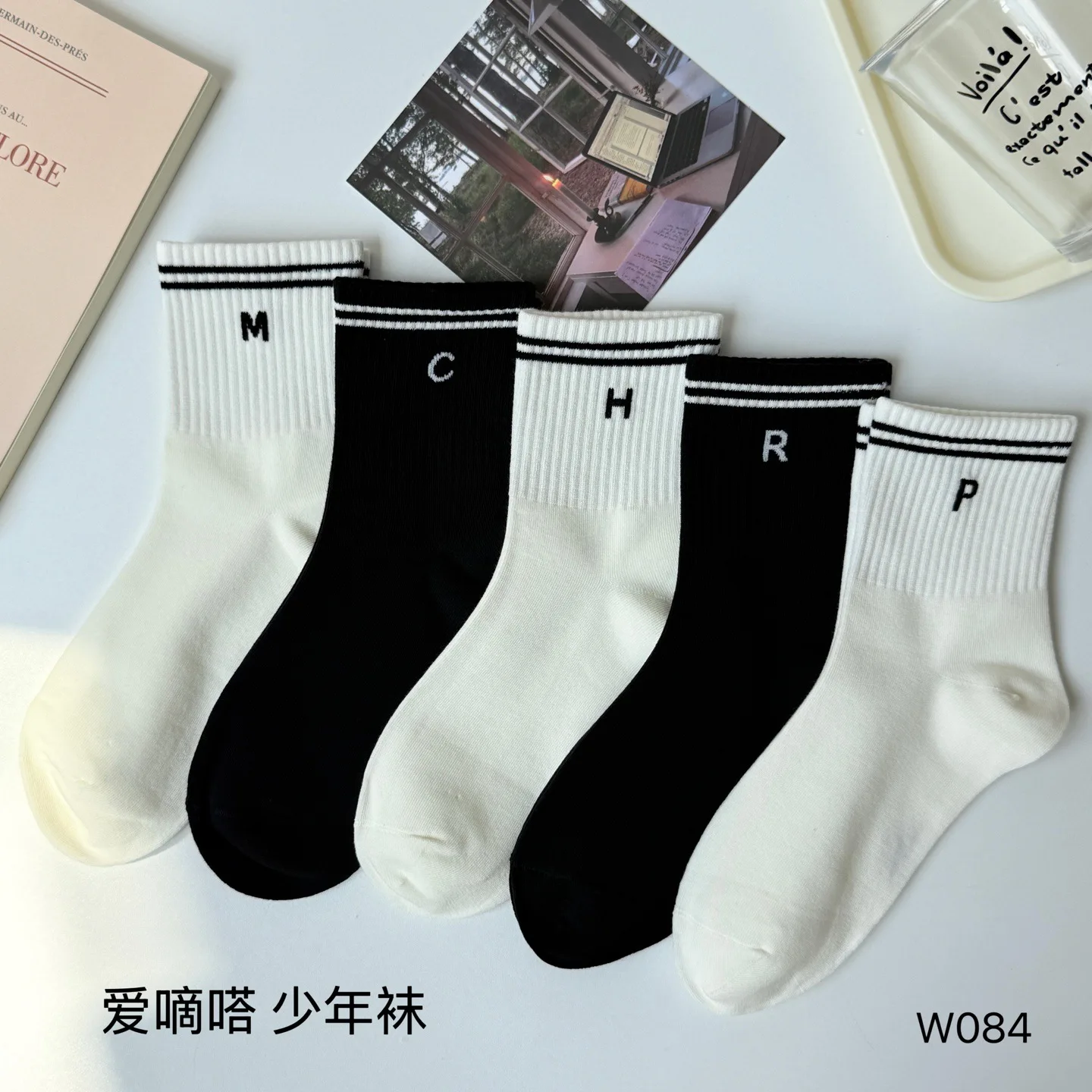 جوارب متوسطة الطاقم من القطن الممشط للسيدات لعام 2026، طباعة حروف بسيطة، مضادة للبكتيريا، راحة ناعمة، عبوة من 5 أزواج، خريف جديد ​