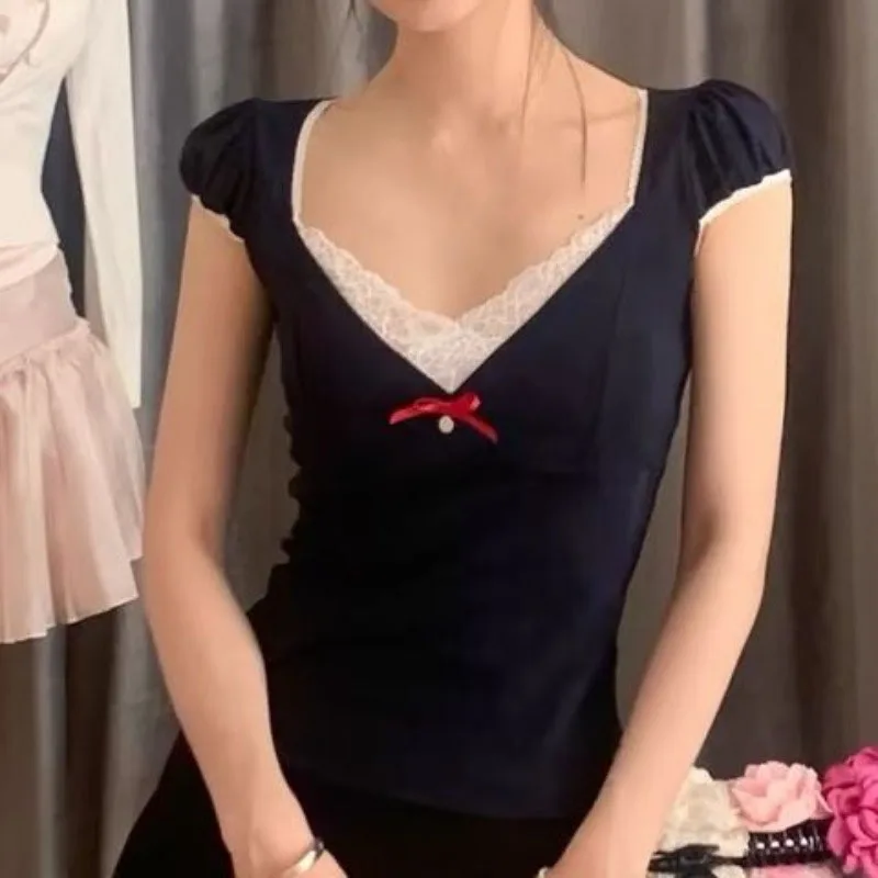 2025 Ropa Mujer اليابانية تي شيرت للنساء مثير الخامس الرقبة قصيرة الأكمام تيز المرقعة الدانتيل تونك التي شيرت المحاصيل القمم الصيف Camisetas