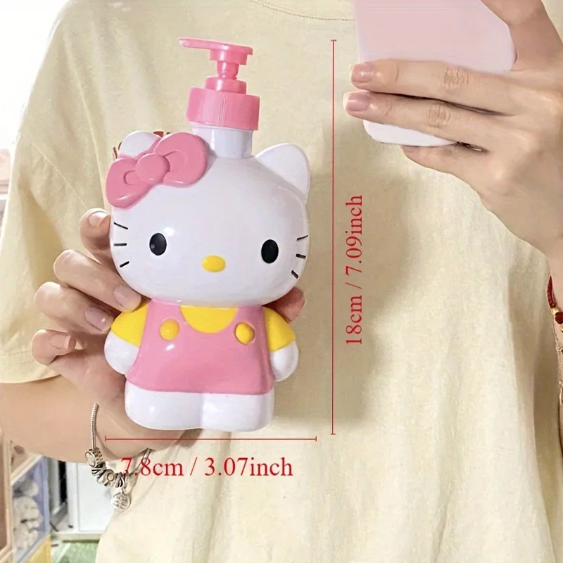 Sanurgente-Bouteille de gel douche Hello Kitty Regina, bouteille de presse de recharge, modèle Kt de dessin animé, désinfectant pour les mains pour enfants