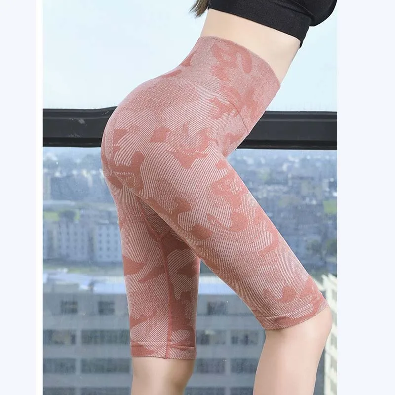 

Outdoor Women's Camo High Waisted Seamless 5 Inch Biker Shorts Quick Dry Tight Yoga Pants for Gym Workout Running Training Wear