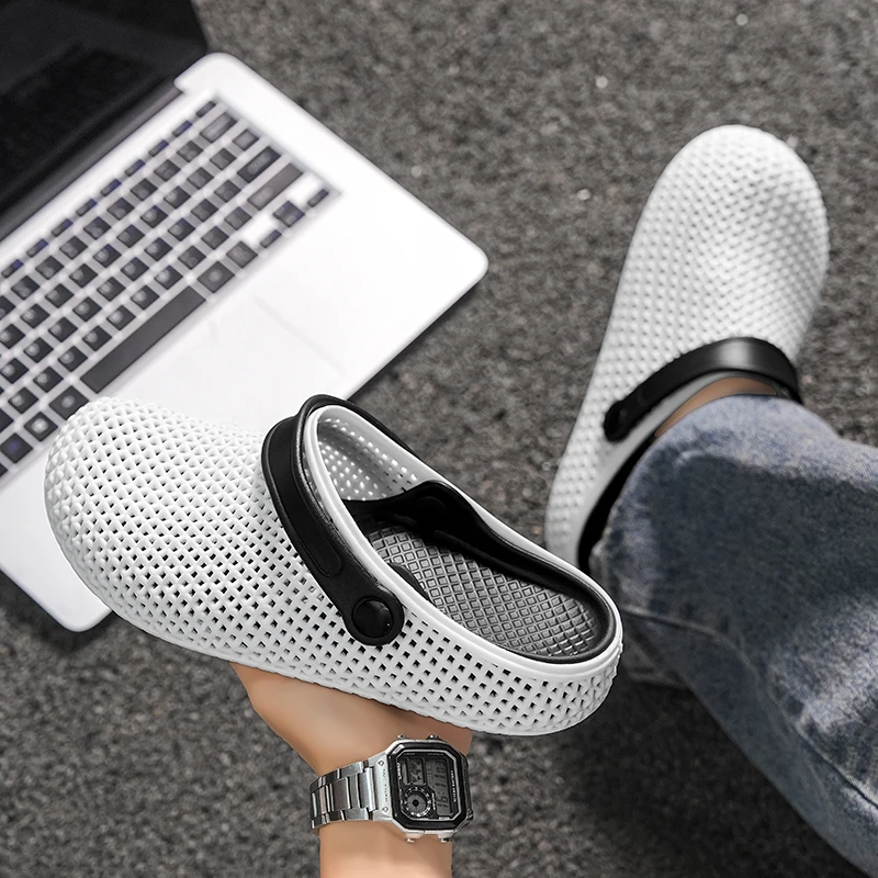 

2026 New Couple Closed Toe Slide Sandals Summer Soft Cloud Slippers Non Slip Beach Shoes EVA Comfort Cushion Walking Flip Flops