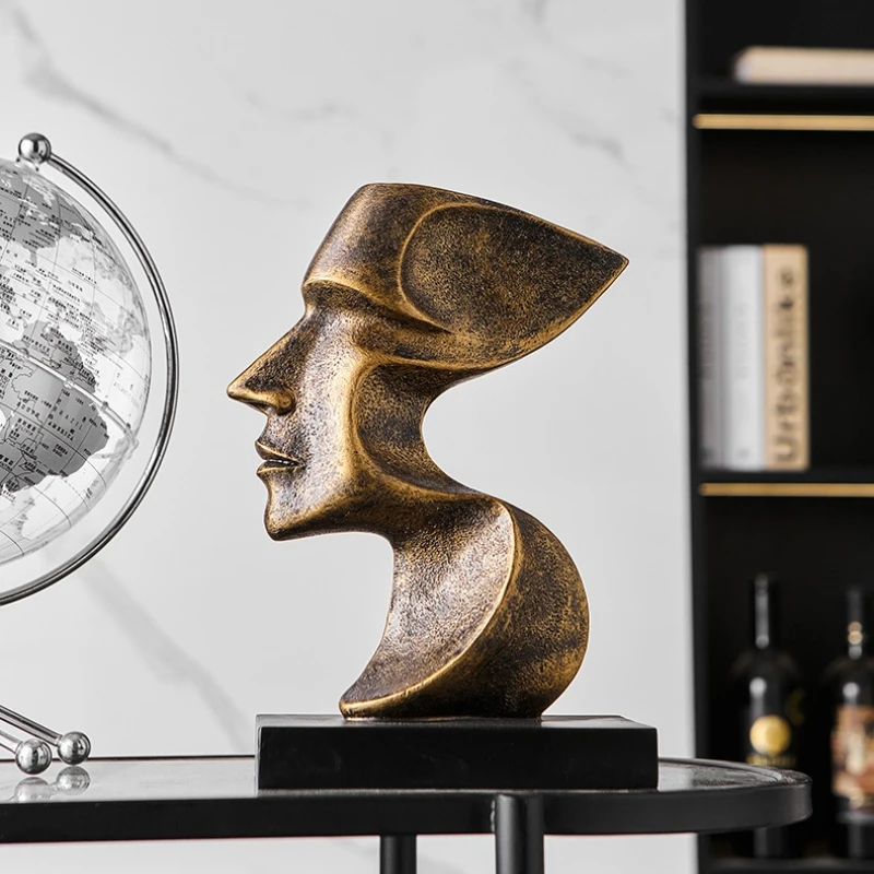 Light Luxury Figure Sculpture Desktop Ornament Modern Simple Resin Home Decor Creative Abstract Handicraft Decorative Figurines