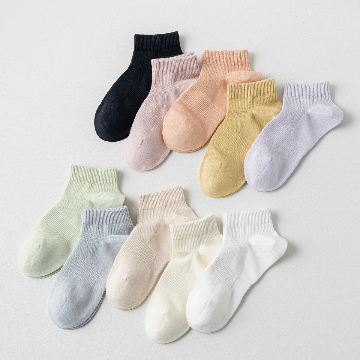 4-Pair Women's Cotton Summer Solid Color Simple Mesh Breathable Fashion College Style Spring Autumn Comfortable Short Socks