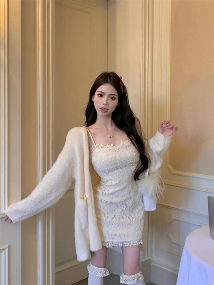 

French Vintage Women's Beige Temperament V Neck Sweater Autumn Winter Long Sleeved Fashion Cardigan Knit Tops Simplicity Popular