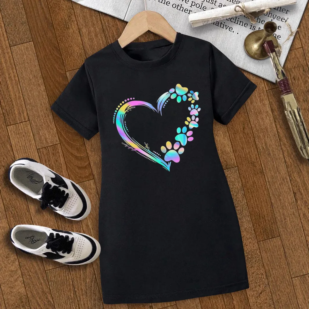 Ropa para niños, vestido de manga corta para niñas, nuevo estilo 2026, vestido para niñas, camiseta con estampado de corazón, vestido con estampado de corazón, adecuado para el ambiente del Día de San Valentín, versátil para el hogar y el exterior, adecuado para niños de 4 a 12 años
