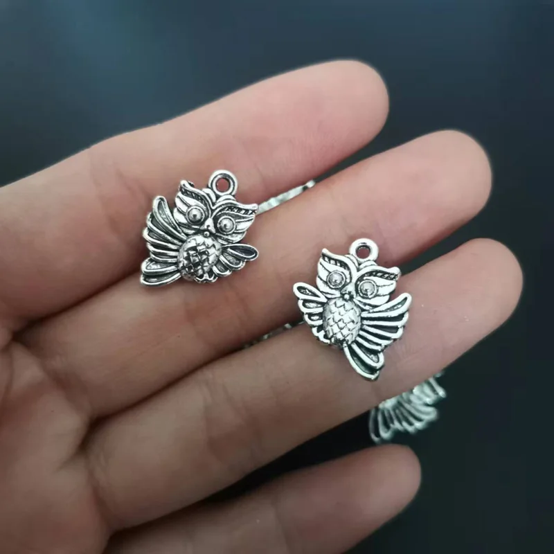 50pcs/lot  Antique Silver Plated Qute Alloy Owl Charm Pendant Handmade Hanging Crafts 15x19mm