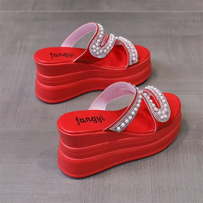 2024 New Summer Style Fashionable, Comfortable and Versatile Casual Sandals, Increased Wear-resistant Thick-soled Slippers