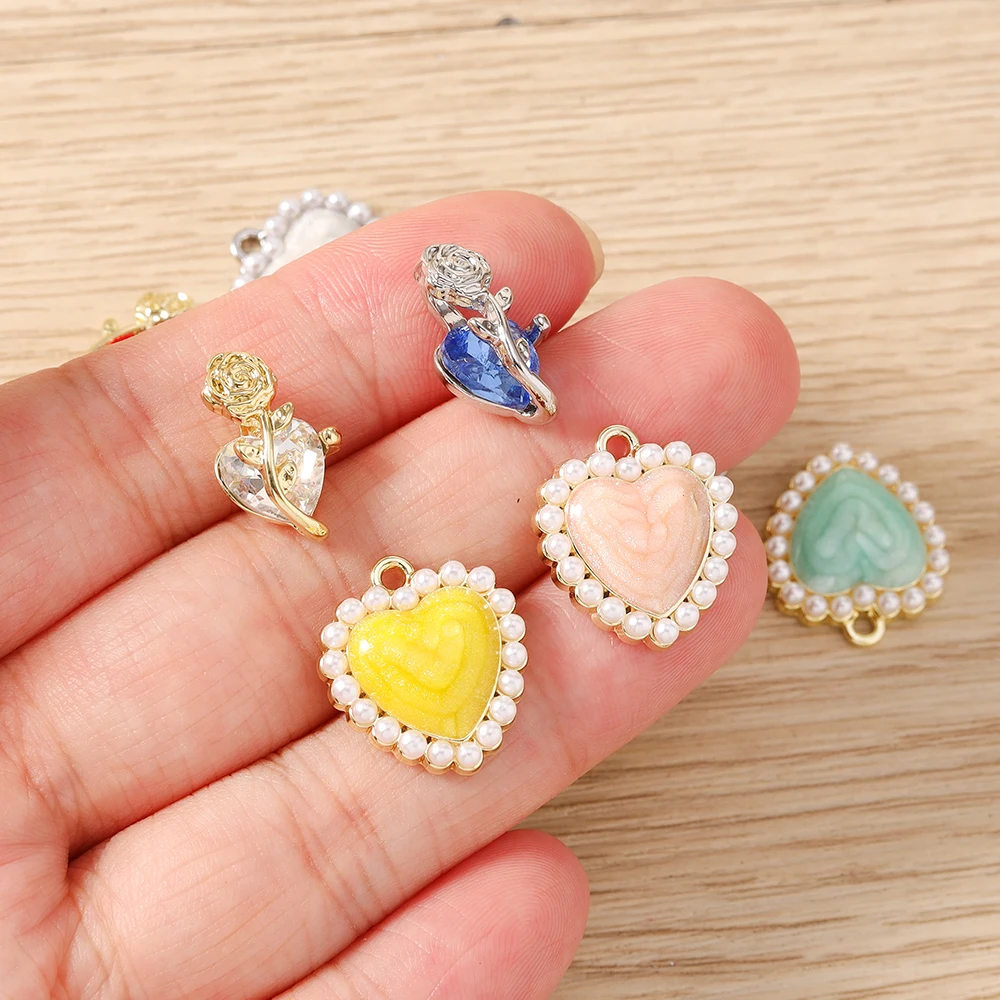 5 Stück niedliche, bunte, gemischte Metall-Herzanhänger für die Schmuckherstellung, Halsketten, Ohrringe, Armbänder, DIY-Bastelarbeiten und Accessoires – Detail 2