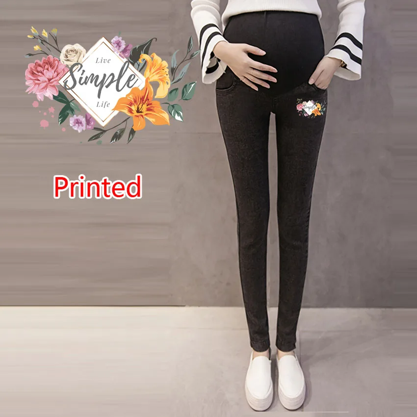 

Стираные эластичные джинсовые брюки для беременных с цветочным принтом лепестков, осень-весна, узкие джинсы-карандаш для беременных женщин, беременный живот