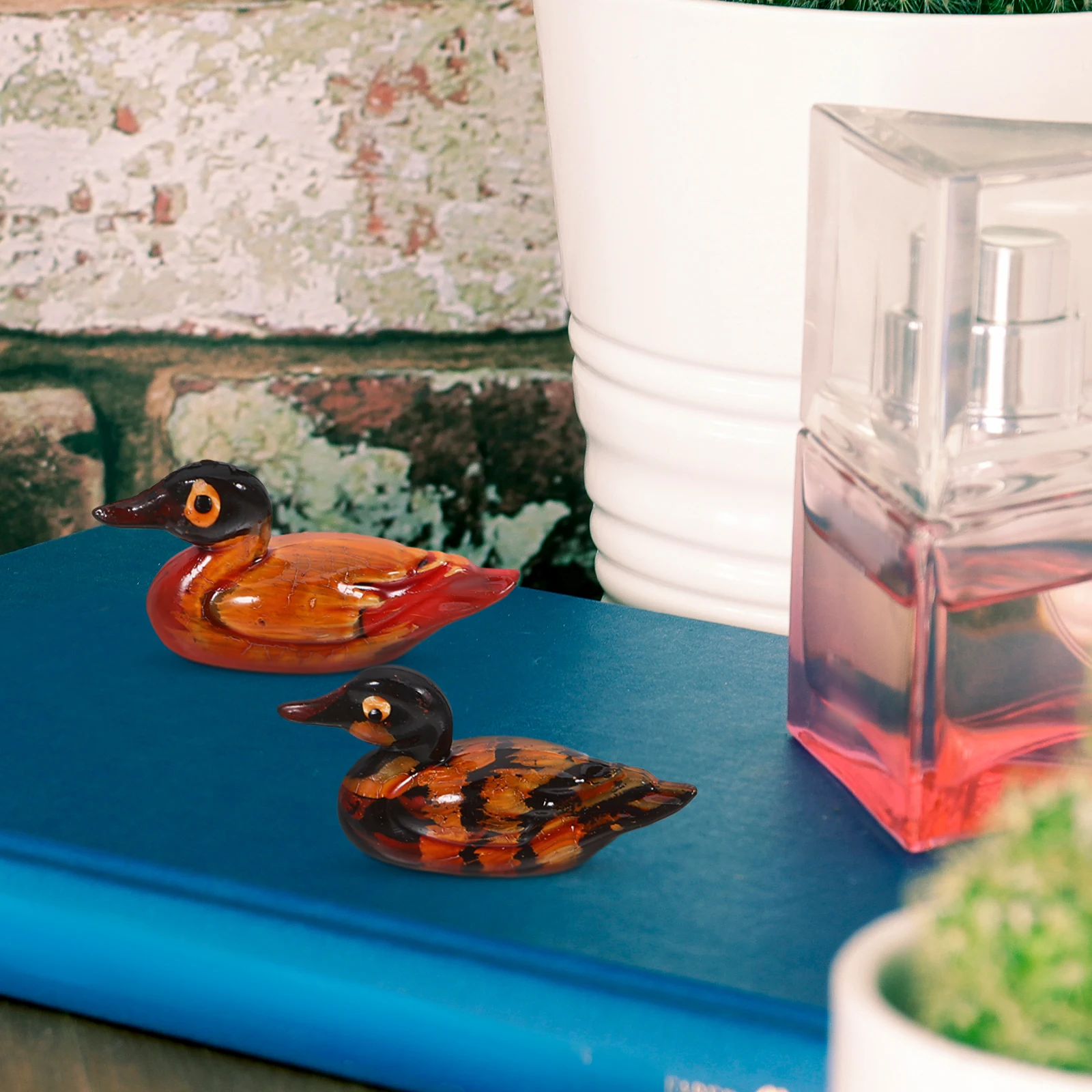 

1Pair Duck Resin Sculpture Wedding Anniversary Home Decoration Romantic Desktop Love Birds Statue Duck Statue