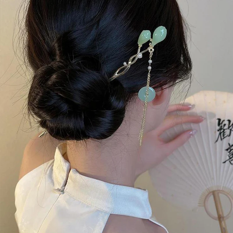 Vintage Butterfly Tassel Hairpin para mulheres e meninas, cocar, clipe de cabelo, hanfu chinês, presentes de jóias, varas, acessórios, novos